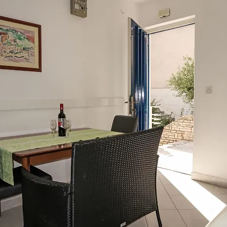 Palma-4 By Interhome *